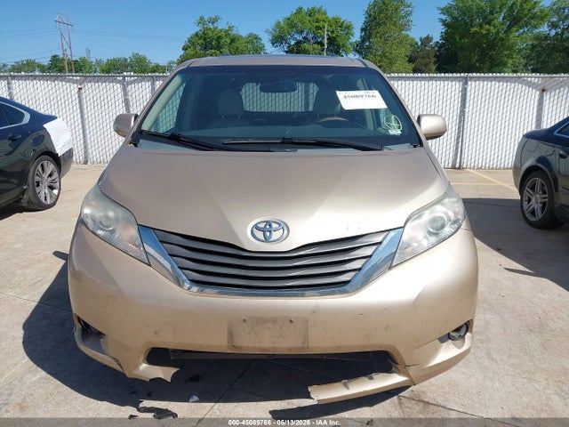 45089766 :رقم المزاد ، 5TDYK3DC2DS297312 vin ، 2013 Toyota Sienna Xle V6 8 Passenger مزاد بيع