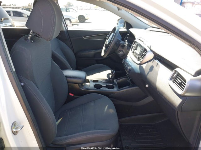 5XYPG4A55HG250268 KIA Sorento 3.3l Lx