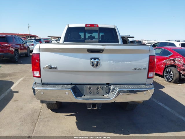 45089807 :رقم المزاد ، 3C6UR5DL9HG625214 vin ، 2017 Ram 2500 Big Horn  4x4 6'4 Box مزاد بيع