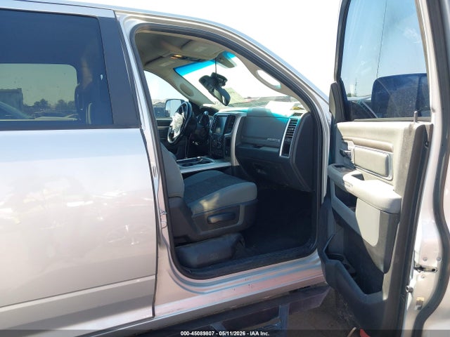45089807 :رقم المزاد ، 3C6UR5DL9HG625214 vin ، 2017 Ram 2500 Big Horn  4x4 6'4 Box مزاد بيع