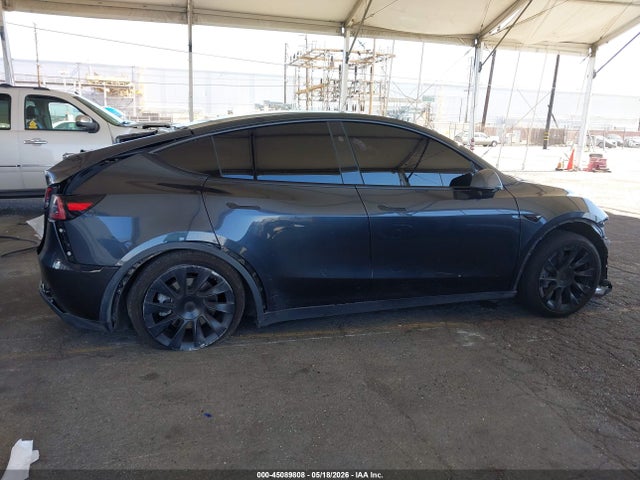 Продаж на аукціоні авто 2024 Tesla Model Y Long Range Single Motor Rear-wheel Drive/rwd, vin: 7SAYGDED1RF055737, номер лоту: 45089808