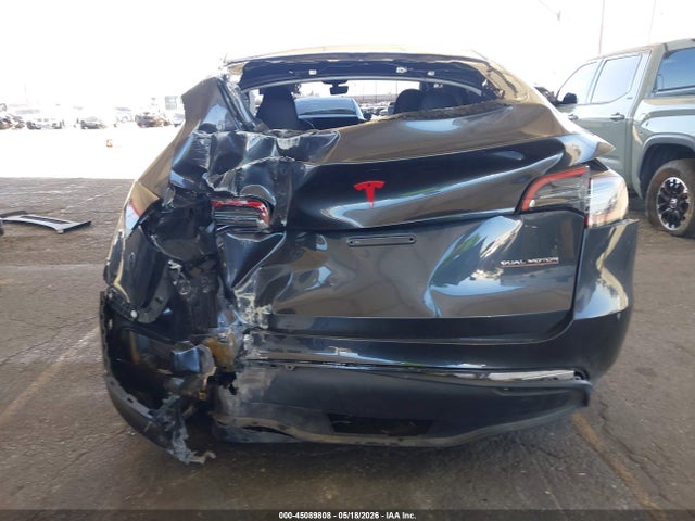 Продаж на аукціоні авто 2024 Tesla Model Y Long Range Single Motor Rear-wheel Drive/rwd, vin: 7SAYGDED1RF055737, номер лоту: 45089808