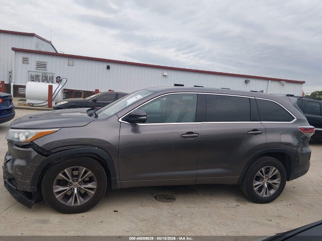 2015 Toyota Highlander Le Plus V6 მანქანა იყიდება აუქციონზე, vin: 5TDZKRFH9FS084490, აუქციონის ნომერი: 45089829