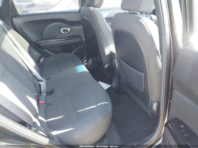 KNDJX3A53E7105254 KIA Soul !