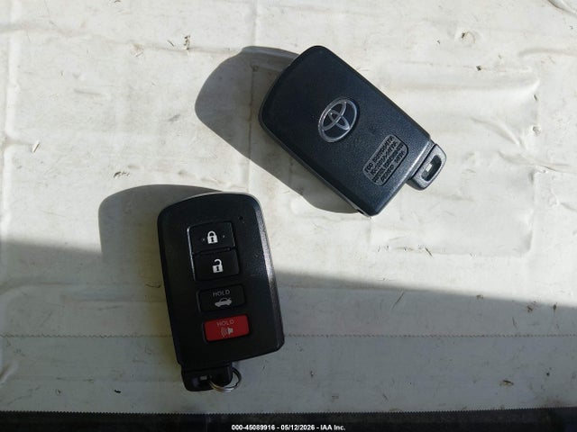 4T1BD1FKXHU215509 Toyota Camry Hybrid Xle