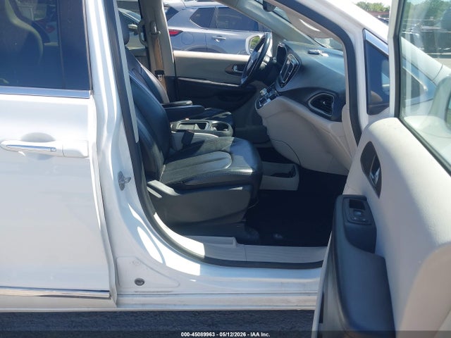 2019 Chrysler Pacifica Touring L მანქანა იყიდება აუქციონზე, vin: 2C4RC1BG2KR700660, აუქციონის ნომერი: 45089963