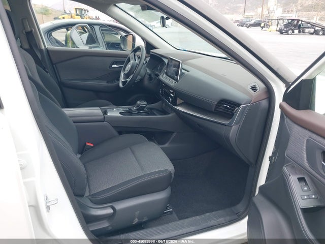 5N1BT3BA3NC719591 Nissan Rogue Sv Fwd