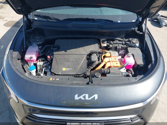 KNDCP3LE3T5327534 KIA NIRO LX