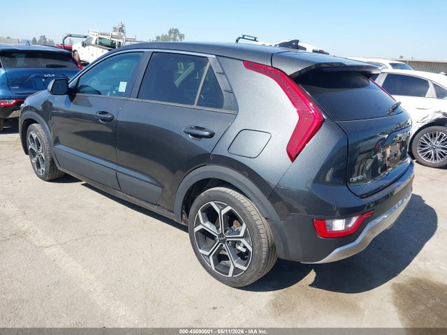 KNDCP3LE3T5327534 KIA NIRO LX