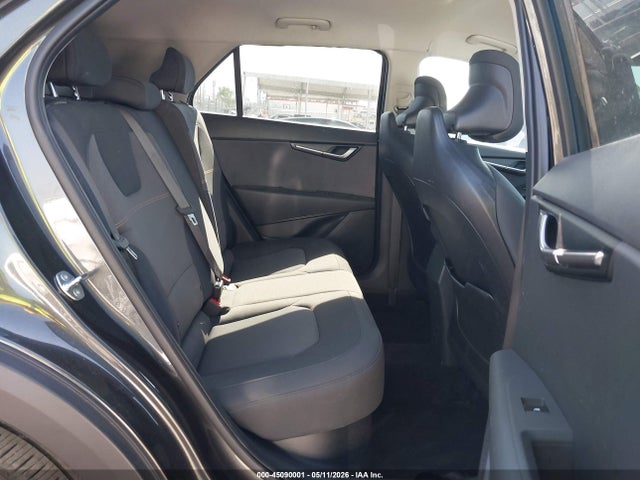 KNDCP3LE3T5327534 KIA NIRO LX