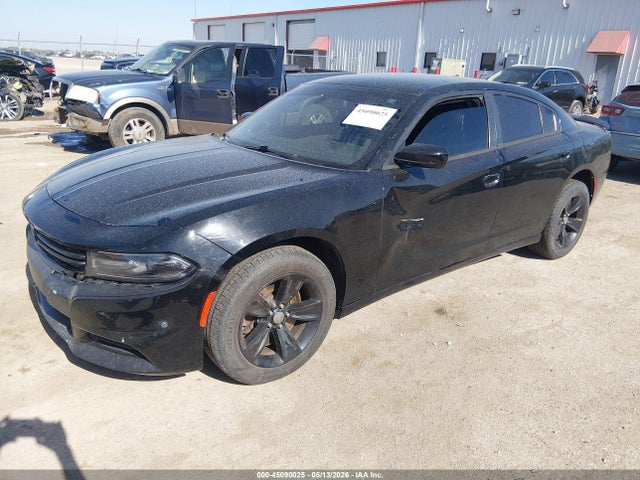 45090025 :رقم المزاد ، 2C3CDXKT8FH772529 vin ، 2015 Dodge Charger Police مزاد بيع
