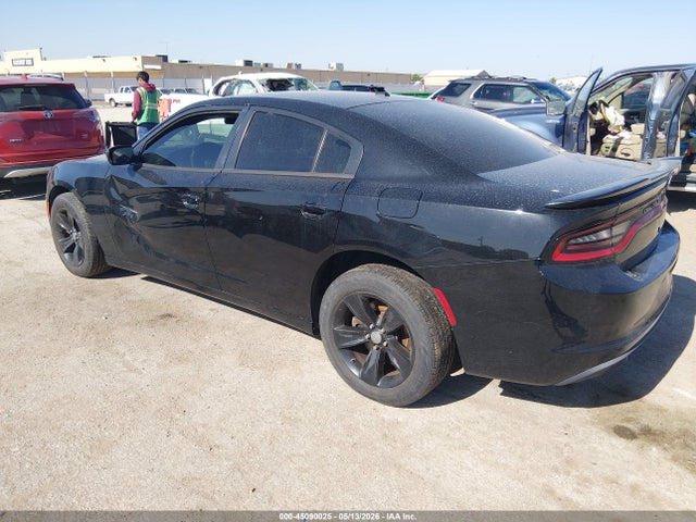 45090025 :رقم المزاد ، 2C3CDXKT8FH772529 vin ، 2015 Dodge Charger Police مزاد بيع