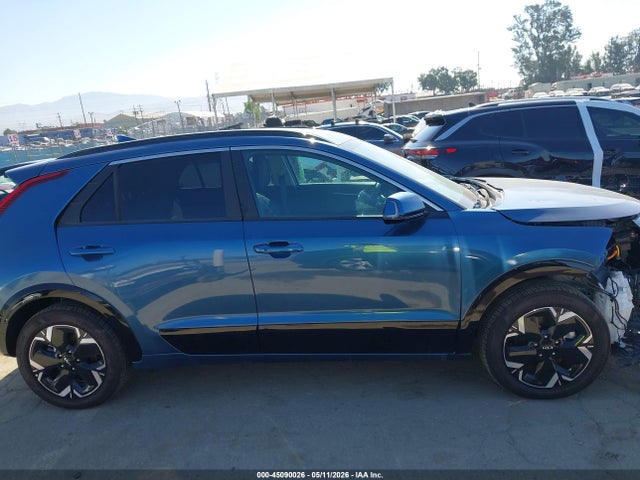 Продаж на аукціоні авто 2025 Kia Niro Ev Wind, vin: KNDCR3L18S5145219, номер лоту: 45090026