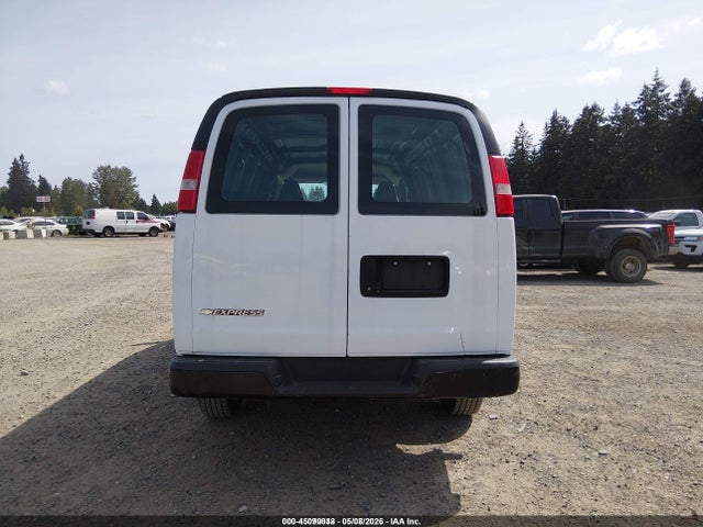 1GCWGAFG2H1102423 Chevrolet Express 2500 Work Van