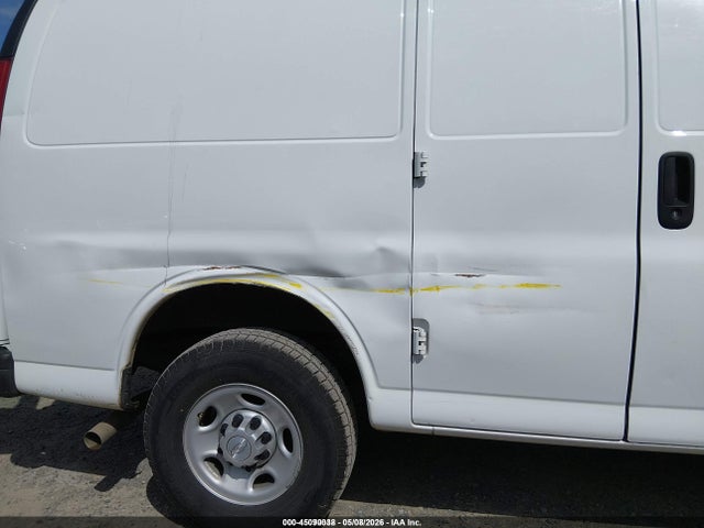 1GCWGAFG2H1102423 Chevrolet Express 2500 Work Van