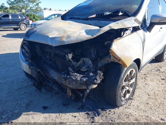 MAJ6P1UL5JC240831 Ford Ecosport Se