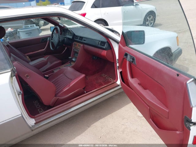 Продаж на аукціоні авто 1988 Mercedes-benz 300 Ce, vin: WDBEA50DXJA656624, номер лоту: 45090132