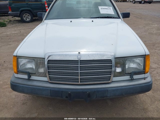 Продаж на аукціоні авто 1988 Mercedes-benz 300 Ce, vin: WDBEA50DXJA656624, номер лоту: 45090132