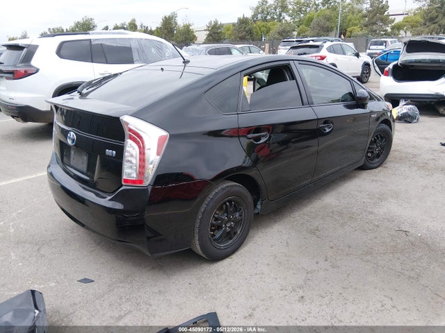 Toyota Prius Two 2015 JTDKN3DU5F1967618 Image 4
