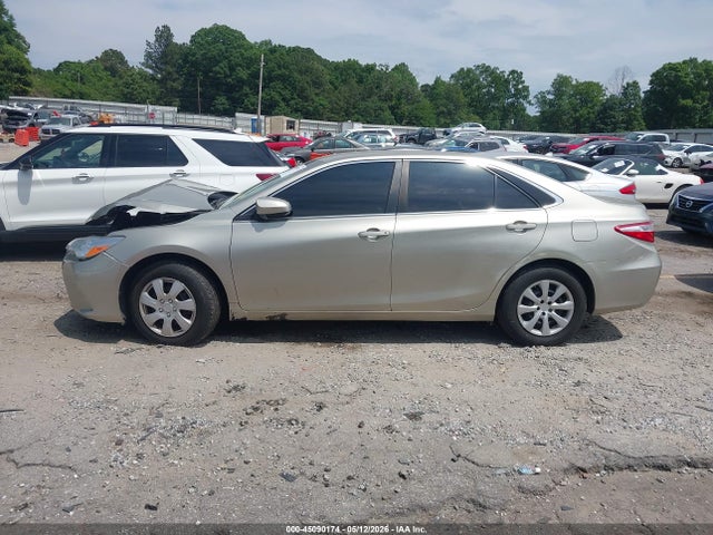 Продажа на аукционе авто 2015 Toyota Camry Le, vin: 4T4BF1FK1FR495317, номер лота: 45090174