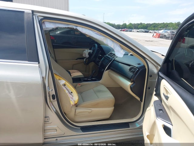 Продажа на аукционе авто 2015 Toyota Camry Le, vin: 4T4BF1FK1FR495317, номер лота: 45090174