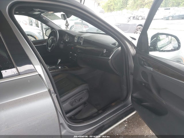 Продажа на аукционе авто 2017 Bmw X5 Xdrive35i, vin: 5UXKR0C31H0V81622, номер лота: 45090196