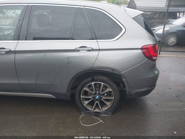 Продажа на аукционе авто 2017 Bmw X5 Xdrive35i, vin: 5UXKR0C31H0V81622, номер лота: 45090196