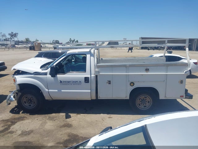 45090209 :رقم المزاد ، 1FDBF2A66GEA33132 vin ، 2016 Ford F-250 Xl مزاد بيع