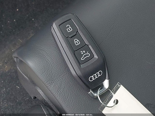 Продаж на аукціоні авто 2025 Audi All-new Q5 Premium Plus Tfsi Quattro S Tronic, vin: WA12AAGU0S2097142, номер лоту: 45090220