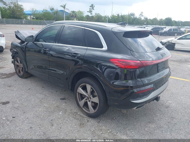 Продаж на аукціоні авто 2025 Audi All-new Q5 Premium Plus Tfsi Quattro S Tronic, vin: WA12AAGU0S2097142, номер лоту: 45090220