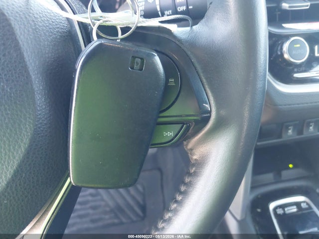 Продажа на аукционе авто 2024 Toyota Corolla Cross Hybrid Xse, vin: 7MUFBABG6RV017132, номер лота: 45090222