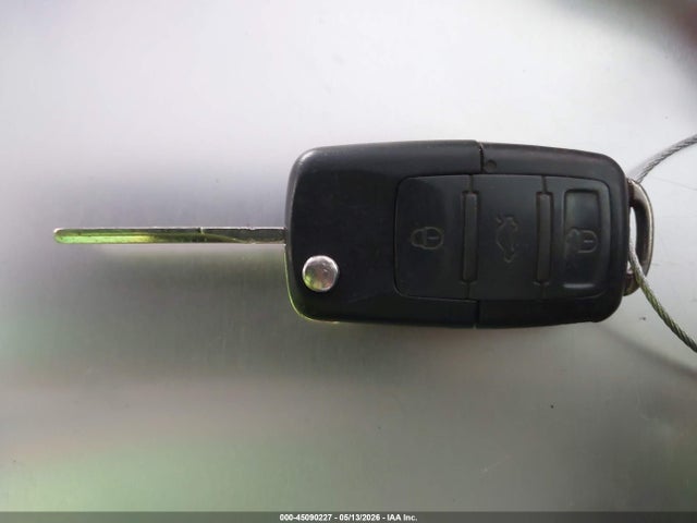 45090227 :رقم المزاد ، WVWTH63B83P278209 vin ، 2003 Volkswagen Passat Glx مزاد بيع