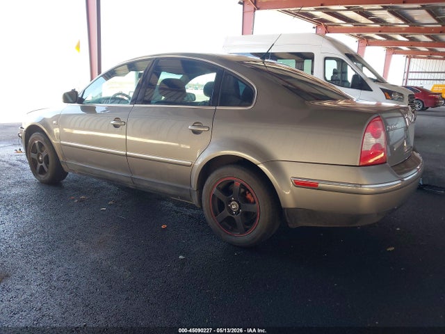 45090227 :رقم المزاد ، WVWTH63B83P278209 vin ، 2003 Volkswagen Passat Glx مزاد بيع