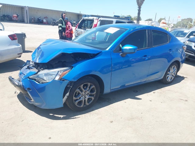 3MYDLBYV7JY311566 Toyota YARIS IA