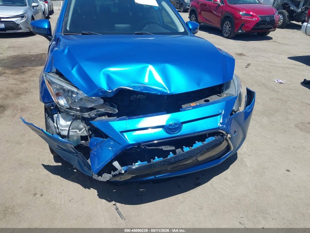 3MYDLBYV7JY311566 Toyota YARIS IA