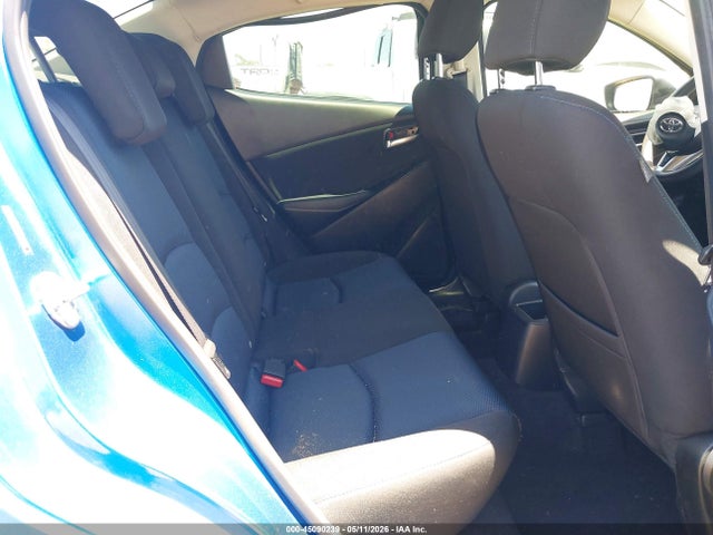 3MYDLBYV7JY311566 Toyota YARIS IA