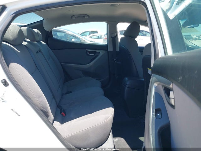 Продажа на аукционе авто 2016 Hyundai Elantra Se, vin: 5NPDH4AE4GH770095, номер лота: 45090274