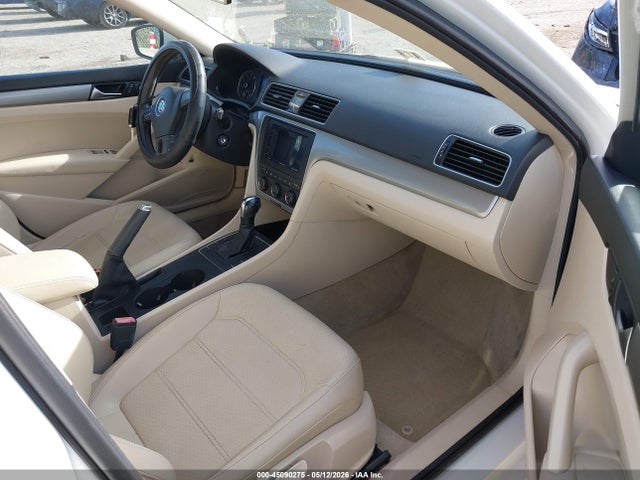Продажа на аукционе авто 2013 Volkswagen Passat 2.5l Wolfsburg Edition, vin: 1VWAP7A38DC138050, номер лота: 45090275