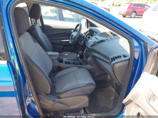 45090286 :رقم المزاد ، 1FMCU0GD4HUD50354 vin ، 2017 Ford Escape Se مزاد بيع