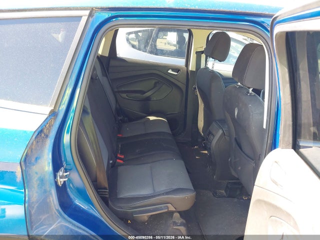 45090286 :رقم المزاد ، 1FMCU0GD4HUD50354 vin ، 2017 Ford Escape Se مزاد بيع