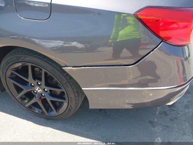 1HGCV2F93JA024810 Honda Accord Touring 2.0t