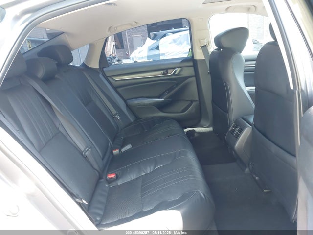 1HGCV2F93JA024810 Honda Accord Touring 2.0t
