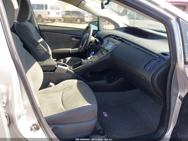 45090298 :رقم المزاد ، JTDKN3DU3D5606698 vin ، 2013 Toyota Prius Two مزاد بيع