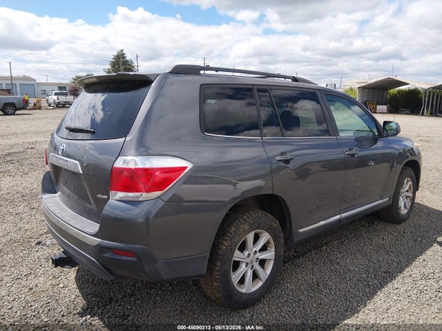 Продаж на аукціоні авто 2012 Toyota Highlander Base V6, vin: 5TDBK3EH5CS117545, номер лоту: 45090313