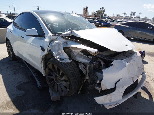 Tesla Model Y Performance Dual Motor All-wheel Drive 2022 7SAYGDEF0NF345589 main image