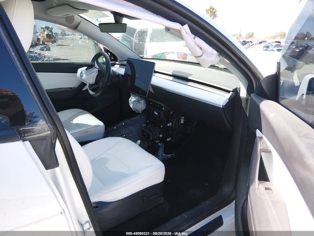 2022 Tesla Model Y Performance Dual Motor All-wheel Drive მანქანა იყიდება აუქციონზე, vin: 7SAYGDEF0NF345589, აუქციონის ნომერი: 45090321