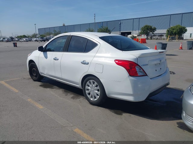 3N1CN7APXJL807488 Nissan Versa 1.6 Sv
