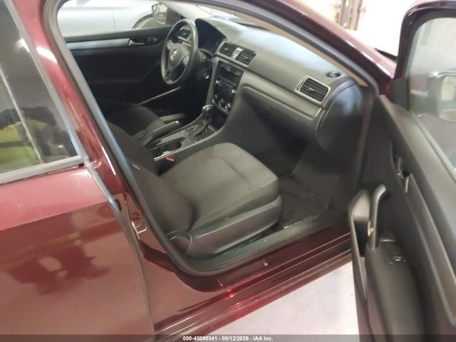 45090341 :رقم المزاد ، 1VWAP7A30DC085618 vin ، 2013 Volkswagen Passat 2.5l S مزاد بيع