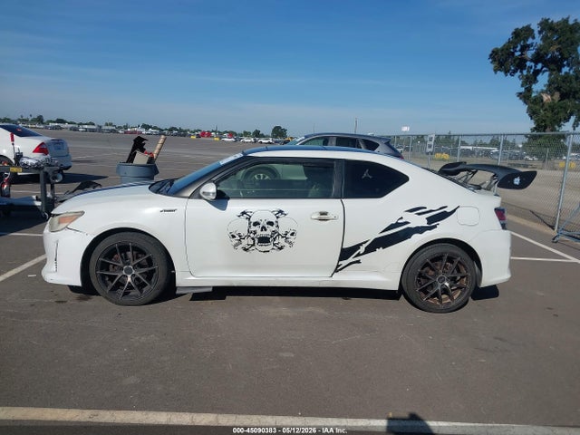 Scion TC 2016 JTKJF5C75GJ019486 Image 14