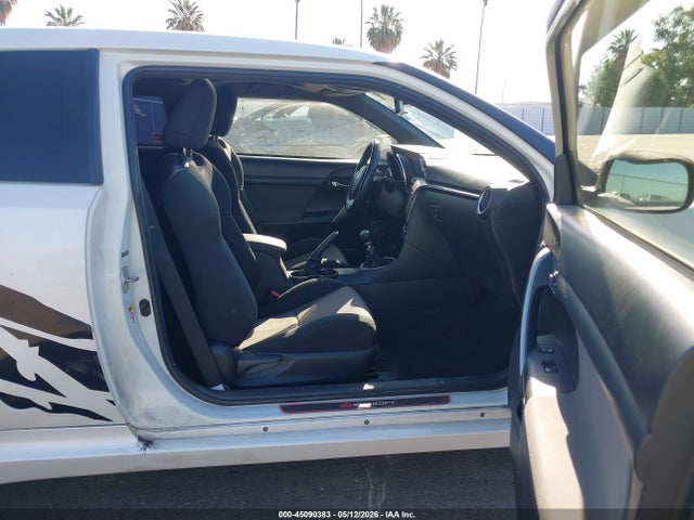 Scion TC 2016 JTKJF5C75GJ019486 Image 5